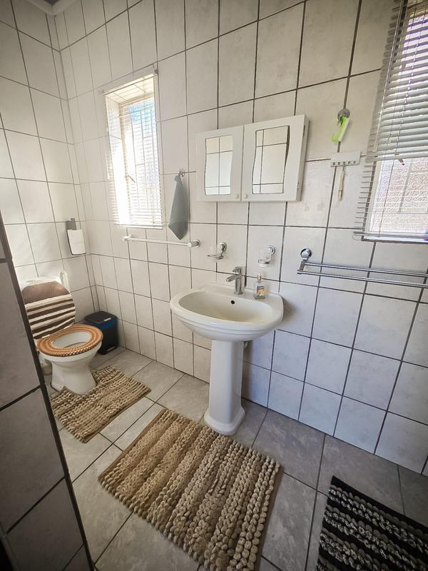 4 Bedroom Property for Sale in Hospitaalpark Free State